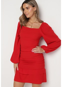 Czerwona Dopasowana Sukienka Mini z Marszczeniem i Falbanką Derozza ze sklepu Born2be Odzież w kategorii Sukienki - zdjęcie 164717883