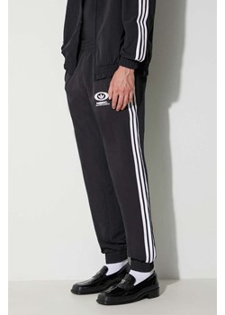 adidas Originals spodnie dresowe NSRC Track Pants kolor czarny z aplikacją IL4982 ze sklepu PRM w kategorii Spodnie męskie - zdjęcie 164718103