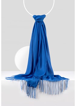 Niebieski szal z frędzlami ze sklepu Molton w kategorii Szaliki i chusty damskie - zdjęcie 164794023