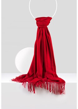 Ciepły czerwony szal z wiskozą ze sklepu Molton w kategorii Szaliki i chusty damskie - zdjęcie 164794061