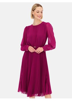 Fioletowa elegancka sukienka z plisowanym dołem Potis & Verso Agnes ze sklepu Eye For Fashion w kategorii Sukienki - zdjęcie 164875944