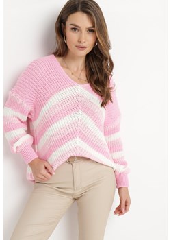 Różowy Luźny Sweter w Paski Onortte ze sklepu Born2be Odzież w kategorii Swetry damskie - zdjęcie 164881643