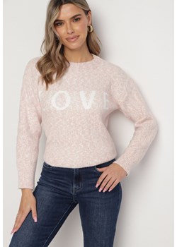 Różowy Klasyczny Sweter z Napisem i Ściągaczami Haccate ze sklepu Born2be Odzież w kategorii Swetry damskie - zdjęcie 164899831