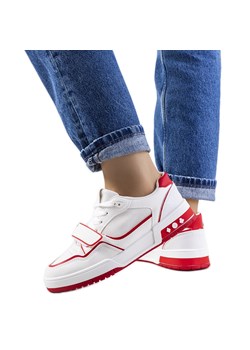 Czerwone sneakersy damskie Kadie białe ze sklepu ButyModne.pl w kategorii Buty sportowe damskie - zdjęcie 164910461