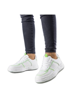 Białe sneakersy z zielonymi wstawkami Nettie ze sklepu ButyModne.pl w kategorii Buty sportowe damskie - zdjęcie 164911254