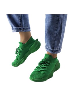 Zielone materiałowe sneakersy ze sklepu ButyModne.pl w kategorii Buty sportowe damskie - zdjęcie 164911772