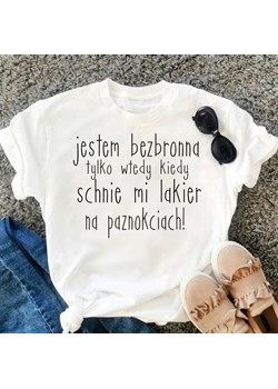 koszulka dla dziewczyny jestem bezbronna - lakier ze sklepu Time For Fashion w kategorii Bluzki damskie - zdjęcie 164921492