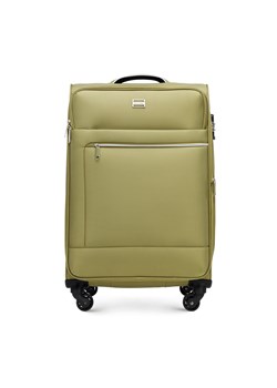 Średnia walizka miękka z błyszczącym suwakiem z przodu zielona ze sklepu WITTCHEN w kategorii Walizki - zdjęcie 164925344