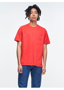 Levi´s Koszulka w kolorze czerwonym ze sklepu Limango Polska w kategorii T-shirty męskie - zdjęcie 165005983