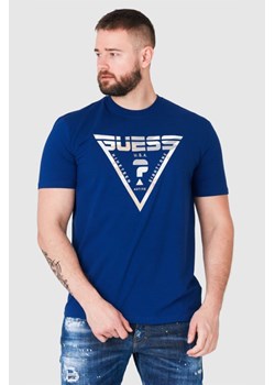 GUESS Granatowy t-shirt męski z logo w moro, Wybierz rozmiar L ze sklepu outfit.pl w kategorii T-shirty męskie - zdjęcie 165014101