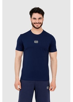 EA7 Granatowy t-shirt męski z naszywką z logo, Wybierz rozmiar XXL ze sklepu outfit.pl w kategorii T-shirty męskie - zdjęcie 165014643