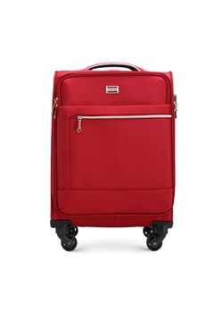 Mała walizka miękka z błyszczącym suwakiem z przodu czerwona ze sklepu WITTCHEN w kategorii Walizki - zdjęcie 165033380