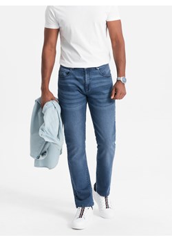 Spodnie męskie jeansowe STRAIGHT LEG - niebieskie V3 OM-PADP-0133 ze sklepu ombre w kategorii Jeansy męskie - zdjęcie 165099664