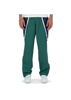 Spodnie New Balance MP33589TFN - zielone ze sklepu streetstyle24.pl w kategorii Spodnie męskie - zdjęcie 165100020