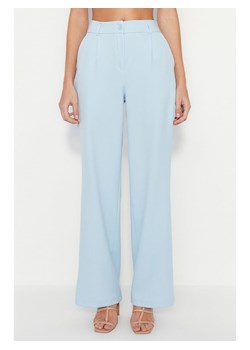 trendyol Spodnie w kolorze błękitnym ze sklepu Limango Polska w kategorii Spodnie damskie - zdjęcie 165196304