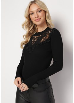 Czarna Bluzka z Ażurową Koronką Serenitya ze sklepu Born2be Odzież w kategorii Bluzki damskie - zdjęcie 165198523