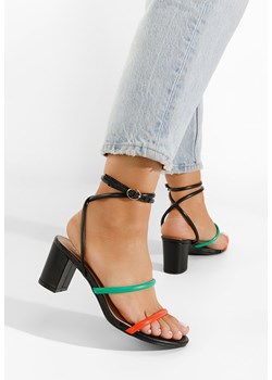 Czarne sandały na słupku Jimera ze sklepu Zapatos w kategorii Sandały damskie - zdjęcie 165297960