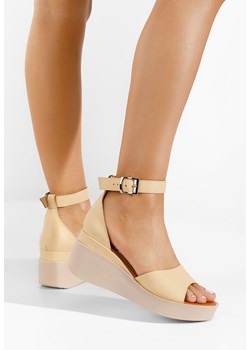 Beżowe sandały na koturnie skórzane Salegia ze sklepu Zapatos w kategorii Sandały damskie - zdjęcie 165298564