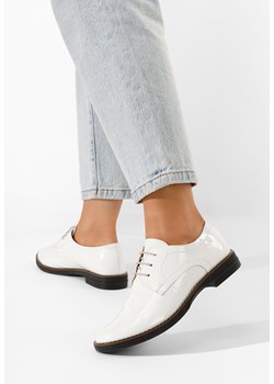 Białe oxfordy damskie skórzane Otivera V3 ze sklepu Zapatos w kategorii Półbuty damskie - zdjęcie 165299662