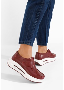 Czerwone mokasyny skórzane na grubej podeszwie Alseida ze sklepu Zapatos w kategorii Półbuty damskie - zdjęcie 165300051