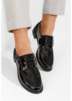 Czarne oxfordy damskie skórzane Vogue V2 ze sklepu Zapatos w kategorii Półbuty damskie - zdjęcie 165300713