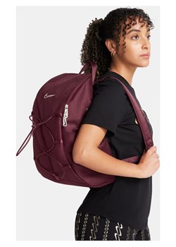 Damski plecak treningowy Nike One (16 l) - Czerwony ze sklepu Nike poland w kategorii Plecaki - zdjęcie 165316983