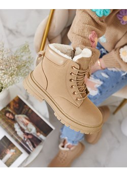 Royalfashion Jasnobrązowe damskie ocieplane botki typu trapery Radoras ze sklepu royalfashion.pl w kategorii Workery damskie - zdjęcie 165383703