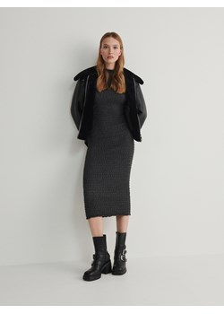 Reserved - Dzianinowa sukienka midi - ciemnoszary ze sklepu Reserved w kategorii Sukienki - zdjęcie 165443462