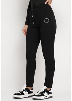 Czarne  Bawełniane Spodnie Dresowe ze Sznurkiem w Pasie i Napisami Solean ze sklepu Born2be Odzież w kategorii Spodnie damskie - zdjęcie 165517783
