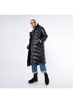 Damski płaszcz pikowany z nylonu długi czarny ze sklepu WITTCHEN w kategorii Płaszcze damskie - zdjęcie 165523253