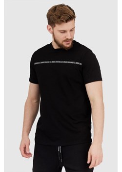 ARMANI EXCHANGE Czarny t-shirt męski z paskiem z logo, Wybierz rozmiar L ze sklepu outfit.pl w kategorii T-shirty męskie - zdjęcie 165577523