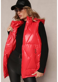 Czerwona Kamizelka z Geometrycznym Pikowaniem i Kapturem Lucide ze sklepu Renee odzież w kategorii Kamizelki damskie - zdjęcie 165590773
