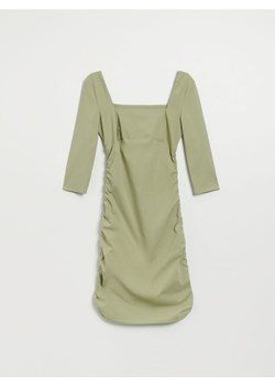 Zielona sukienka z dekoltem karo ze sklepu House w kategorii Sukienki - zdjęcie 165593601