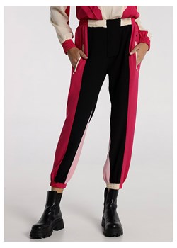 Victorio &amp; Lucchino Spodnie dresowe ze wzorem ze sklepu Limango Polska w kategorii Spodnie damskie - zdjęcie 165595030