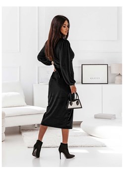Welurowa sukienka maxi z rozcięciem - CEDIRRA - czarna ze sklepu magmac.pl w kategorii Sukienki - zdjęcie 165651804