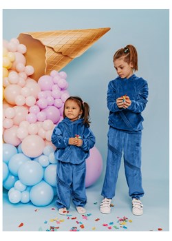 Welurowy dres dziecięcy WINKI - niebieski ze sklepu magmac.pl w kategorii Dresy dziewczęce - zdjęcie 165653640