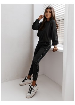 Welurowy komplet bluza+spodnie MAIA - czarny ze sklepu magmac.pl w kategorii Dresy damskie - zdjęcie 165656842