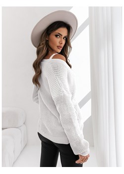 Sweter kardigan zapinany na guziki MADELYN - biały ze sklepu magmac.pl w kategorii Swetry damskie - zdjęcie 165657303