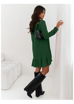 Oversizowa sukienka z falbaną AVNI - butelkowa zieleń ze sklepu magmac.pl w kategorii Sukienki - zdjęcie 165657863