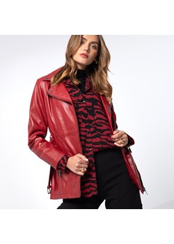 Damska kurtka skórzana z paskiem czerwona ze sklepu WITTCHEN w kategorii Kurtki damskie - zdjęcie 165686380