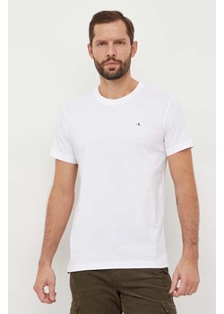 Calvin Klein Jeans t-shirt bawełniany kolor biały J30J325268 ze sklepu ANSWEAR.com w kategorii T-shirty męskie - zdjęcie 165709920