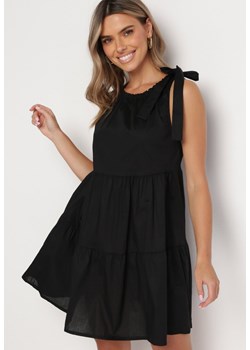Czarna Rozkloszowana Sukienka Bawełniana z Przeszyciami Vestalia ze sklepu Born2be Odzież w kategorii Sukienki - zdjęcie 165750612