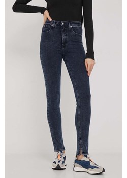 Calvin Klein Jeans jeansy damskie kolor granatowy ze sklepu ANSWEAR.com w kategorii Jeansy damskie - zdjęcie 165756423