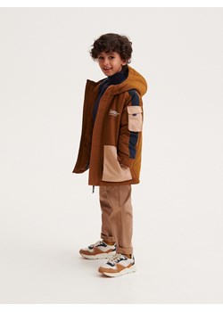 Reserved - Płaszcz typu parka z kapturem - brązowy ze sklepu Reserved w kategorii Kurtki chłopięce - zdjęcie 165794154