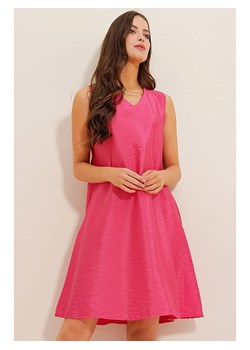 Defile Sukienka w kolorze różowym ze sklepu Limango Polska w kategorii Sukienki - zdjęcie 165889984