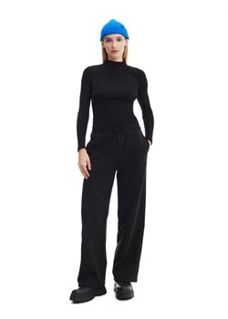 Cropp - Czarna bluzka basic - czarny ze sklepu Cropp w kategorii Bluzki damskie - zdjęcie 165986792