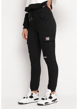 Czarne Ocieplane Spodnie Bojówki Aptina ze sklepu Born2be Odzież w kategorii Spodnie damskie - zdjęcie 165996123