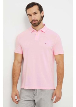Tommy Hilfiger polo męski kolor różowy gładki MW0MW17770 ze sklepu ANSWEAR.com w kategorii T-shirty męskie - zdjęcie 166005281