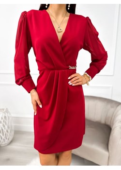 Czerwona Kopertowa Sukienka z Łańcuszkiem ze sklepu ModnaKiecka.pl w kategorii Sukienki - zdjęcie 166009180