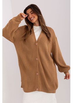 Camelowy rozpinany sweter oversize z guzikami ze sklepu 5.10.15 w kategorii Swetry damskie - zdjęcie 166022780